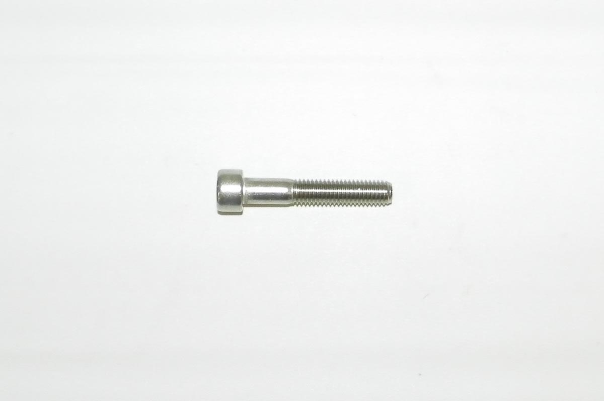 WSM 014-126 Bolt, Socket Cap Case Outter